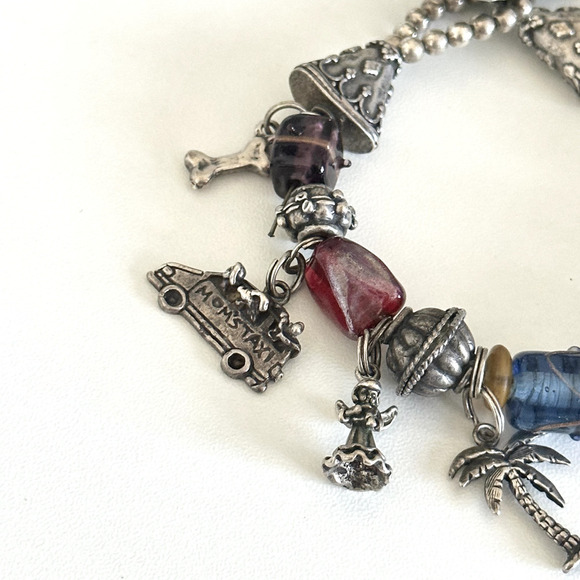 Vintage 925 Sterling Silver Garnet Murano Art Glass Loaded Charm Bracelet 7" - Picture 4 of 11